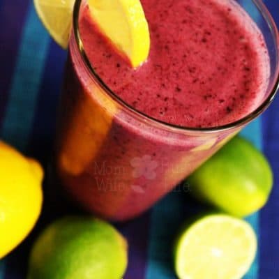 Blueberry-Lemon-and-Lime-Smoothie-466x700