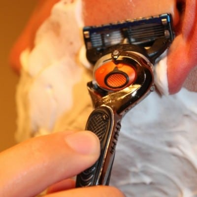 Gillette-3-466x700