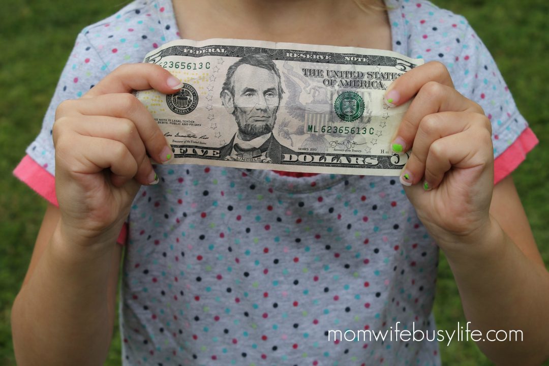 How to Teach Kids to Save Money