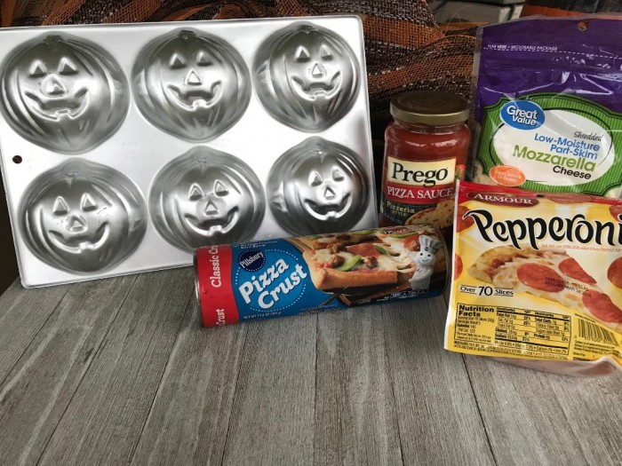 Pumpkin Shaped Pizza Pockets