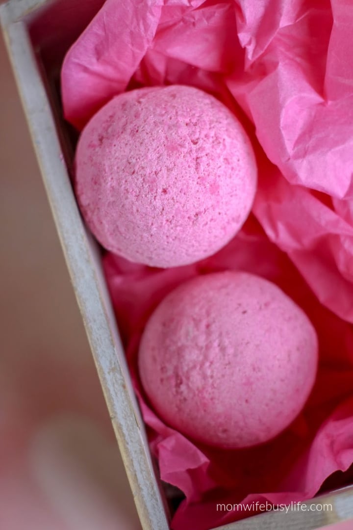 valentines day bath bombs