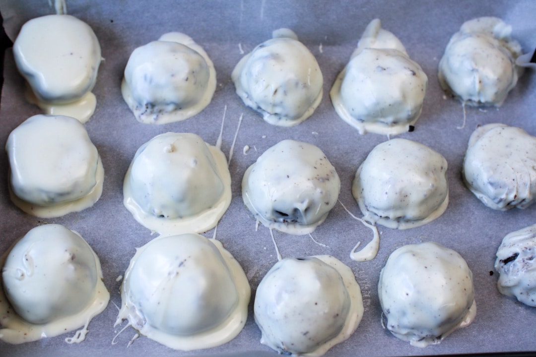 patriotic oreo truffles