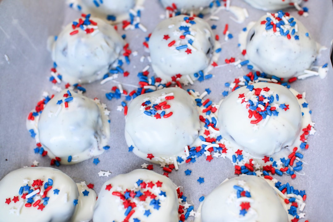 patriotic oreo truffles