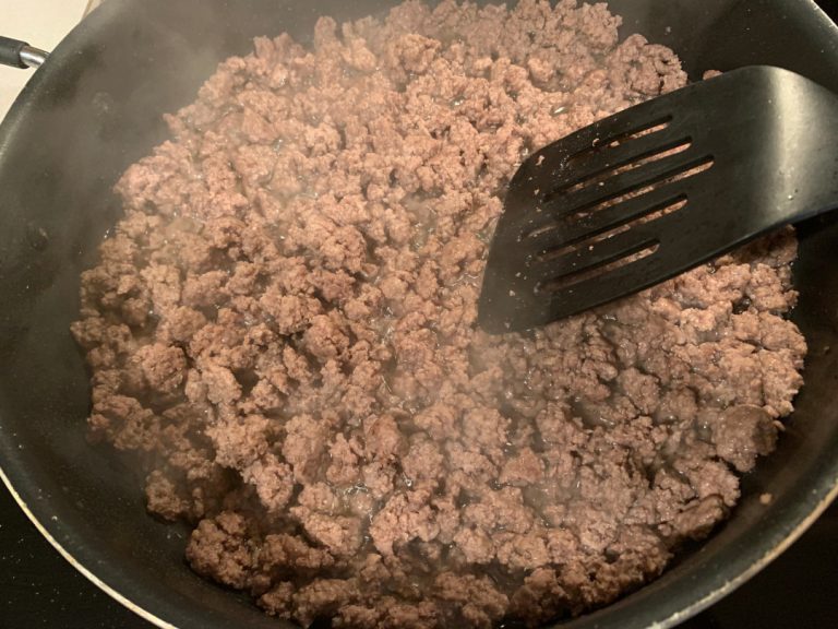 cookinggroundbeefinaskillet Mom. Wife. Busy Life.