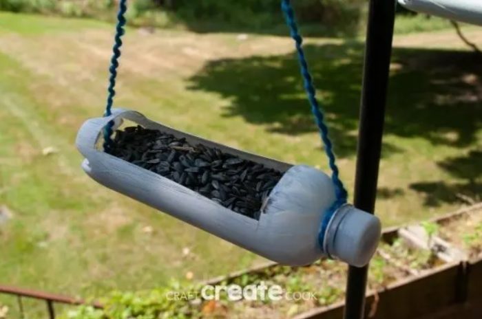 Bird Feeders for Children to Make