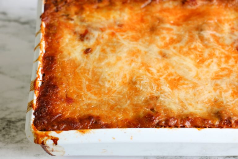 Easy Cheesy Meat Lasagna - Mom. Wife. Busy Life.