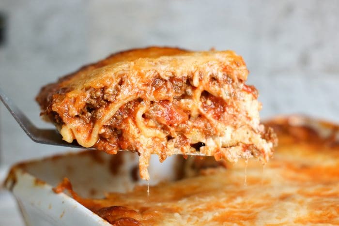 Easy Cheesy Meat Lasagna - Mom. Wife. Busy Life.