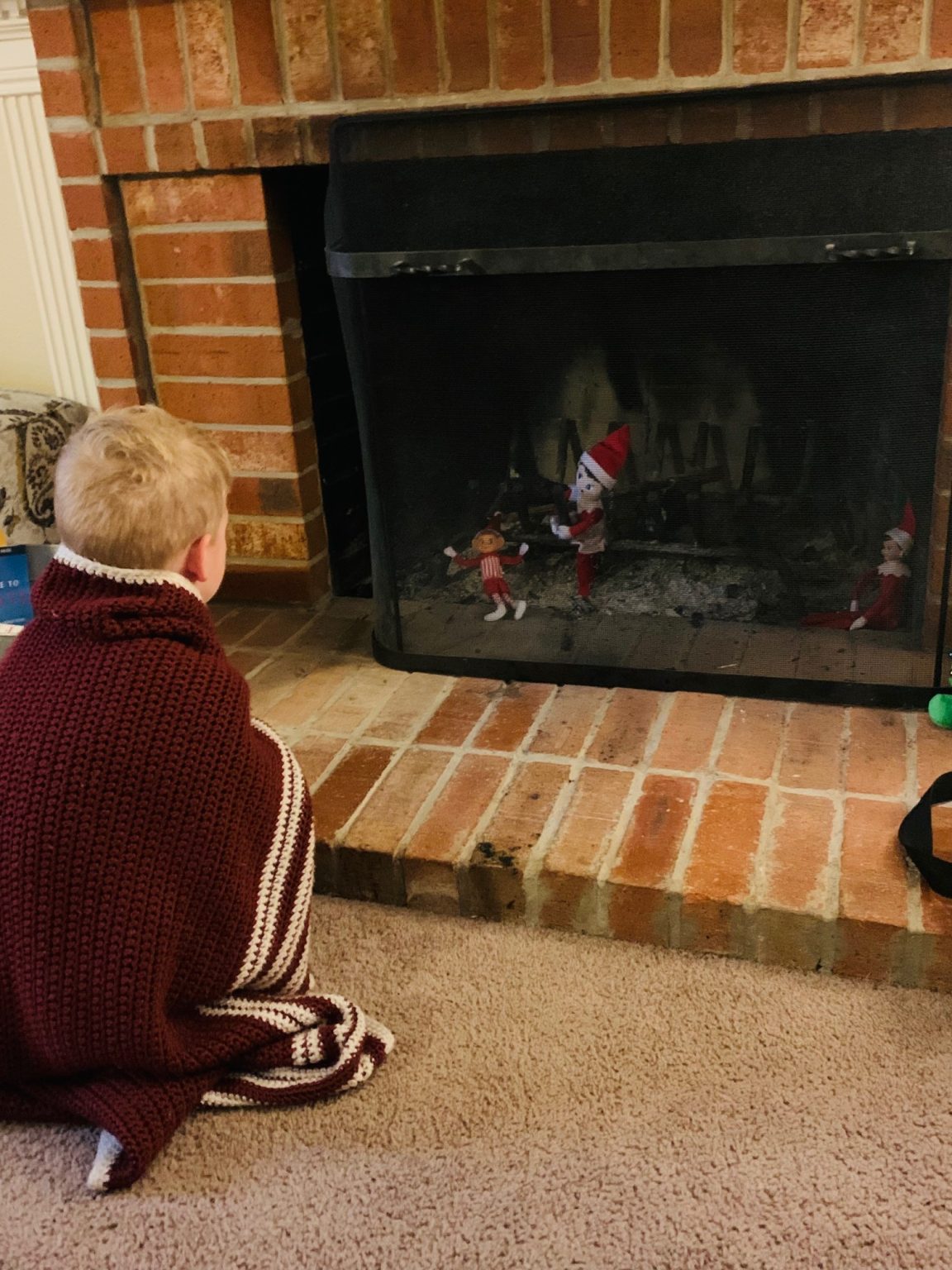 kid-friendly-elf-on-the-shelf-ideas-mom-wife-busy-life