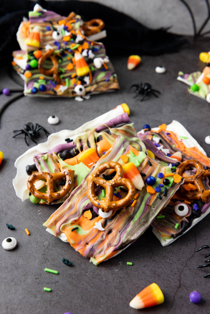 halloween candy bark